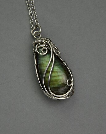 Wisiorek z labradorytem wire wrapping labradoryt, Agata Rozanska