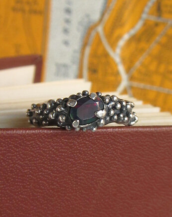 Pierścionek ze srebra Smocze Oko, Antilica