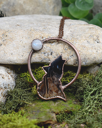Miedziany wisiorek z agatem palmowym i k. księżycowym / wilk, Spirit Of Copper