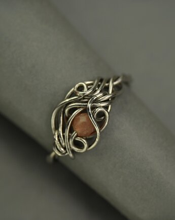 Pierścionek regulowany kamień słoneczny wire wrapping, Agata Rozanska