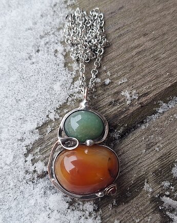 Nadzieja na wiosnę - wisiorek, po drugiej stronie lustra