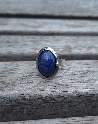 Lapis lazuli - pierścionek regulowany, po drugiej stronie lustra