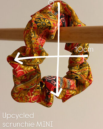 Jedwabna scrunchie, gumka do włosów, jedwabne akcesoria do włosów, HANDMADE crochet by Klaudia
