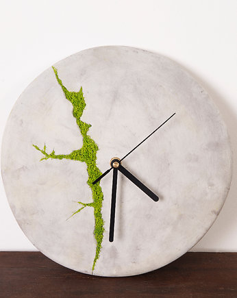 Okrągły betonowy zegar ścienny z chrobotkiem reniferowym - jasny, Joanna Komorowska Studio