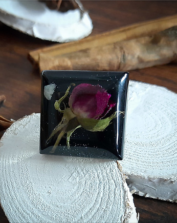 Kwadratowy pierścionek z różą, Figa handmade accessories