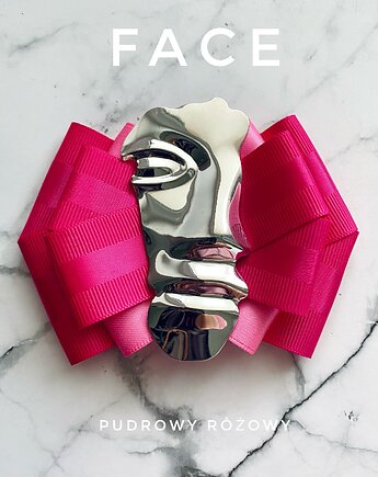 Brosza z Kolekcji FACE ze stylową metalową twarzą New, Pudrowy Różowy