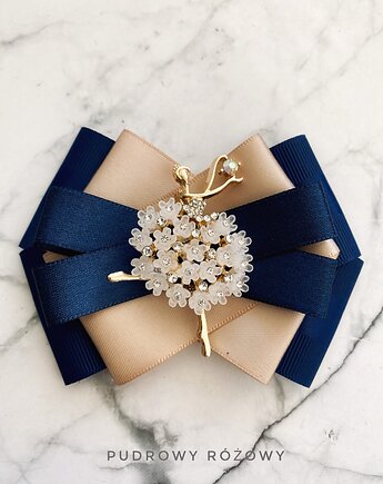 Broszka z   Baletnicą  z kwiatków NOWOŚĆ 1 szt, Pudrowy Różowy