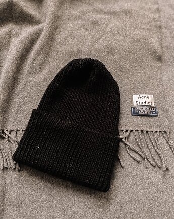 Czapka z wełny czarna, knots