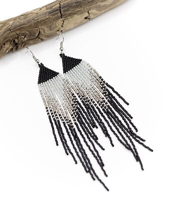Czarno-szaro-srebrne, delikatne kolczyki piórka, Tauriel Design