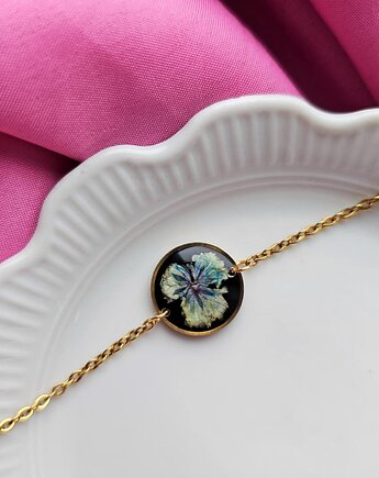 Bransoletka z turkusową gipsówką, Kwiatostany