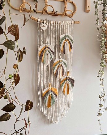 Makrama Deszcz Liści, indiańskie kolorowe piórka listki na ścianę, Dary Rusałki