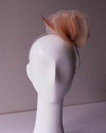 Tiulowy fascynator z piórkami, BOZKA Luxury Handmade