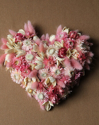 ,,Serce pełne kwiatów" dekoracja na ścianę z suszonych kwiatów, Rondo Kwiatowe