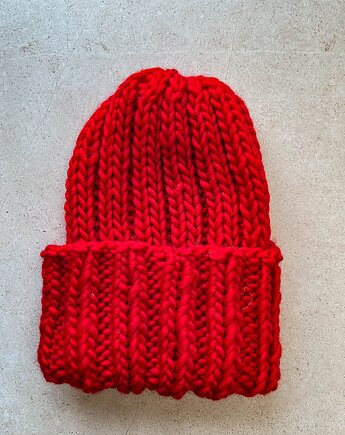 Czapka wełniana  Buran  100% wełna z Peru czerwona, Made by Jaga