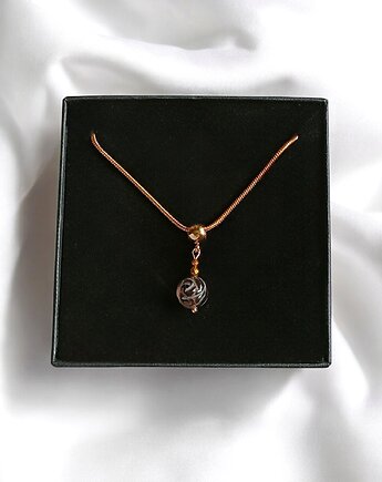 Uroczy naszyjnik: różyczka : RZEŹBIONY kwarc dymny : wyjątkowy prezent