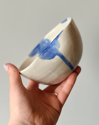 Miska z niebieskim akcetem, ewi_pottery