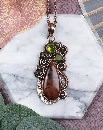 Miedziany ozdobny wisiorek z obsydianem mahoniowym i peridotem #577, Spirit Of Copper