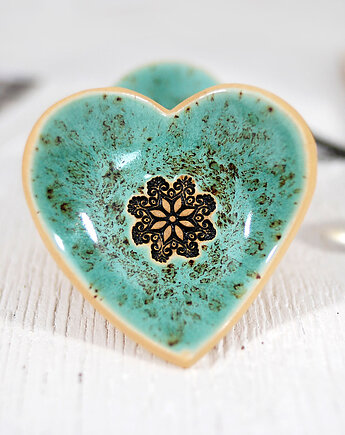 Serce z mandalą - talerzyk na obrączki serce, 10FingersArt