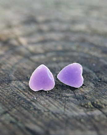 Małe kolczyki ceramiczne serca Lawendowa polana, Gliniana Koniczynka