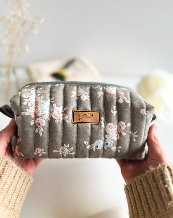 Kosmetyczka w kwiaty, Gucia Design
