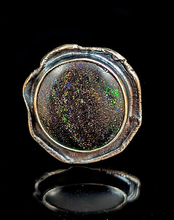 Pierścionek migotliwa planeta- black matrix opal, Pracownia Neores