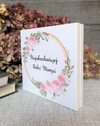 Kartka z życzeniami na Dzień Babci z ażurowym serduszkiem, Prowansalska Manufaktura