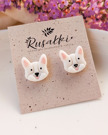 Kolczyki pieski samoyed wykonane z gliny polimerowej z psim motywem, Dary Rusałki