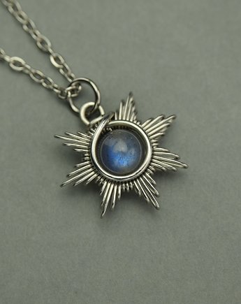 Mały wisiorek słoneczko niebieski labradoryt wire wrapping słońce gwiazdka, Agata Rozanska