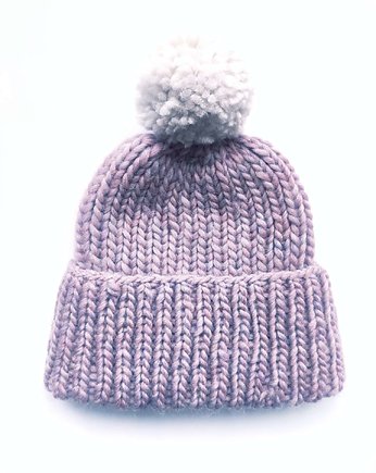 Fioletowa beanie z pomponem, Izabela S. Wiecińska