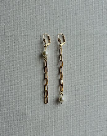 Asymetryczne kolczyki z perłami i łańcuszkami , Natalia Puchalska