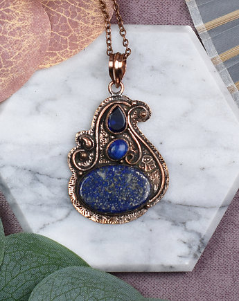 Miedziany ozdobny wisiorek z lapisem lazuli i tanzanitem #552, Spirit Of Copper