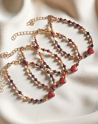 Bransoletka z serduszkiem : mokait, jaspis królewski, kaktusia