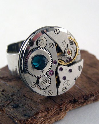 Mechaniczny pierścionek 239, Zegarynki