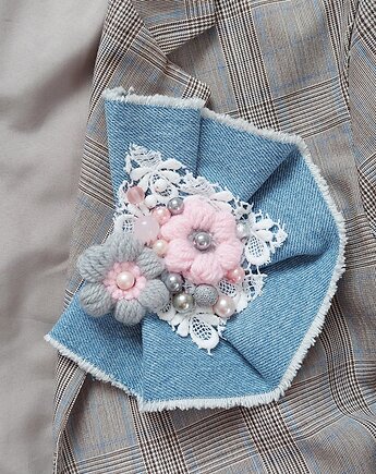 Dżinsowa broszka z perłami, vestirse!