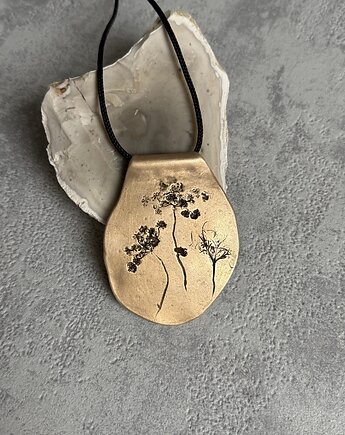 Wisior z brązu, Metalova Magia