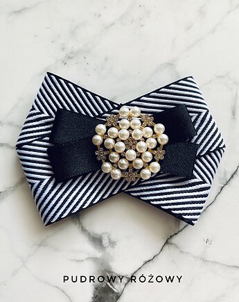 Black & White Brosza z perłami NEW, Pudrowy Różowy