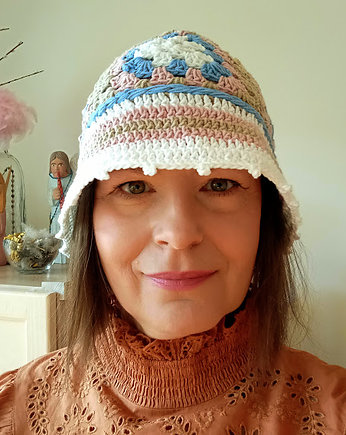 BUCKET HAT granny square, Slow Design Studio