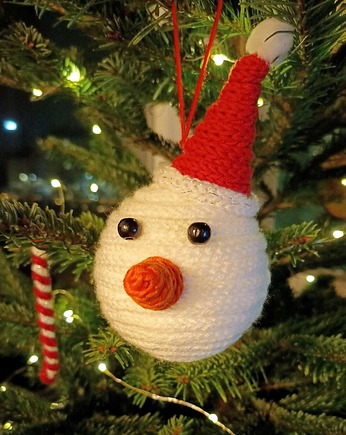 Bombka na choinkę - bałwan, Włóczkopis