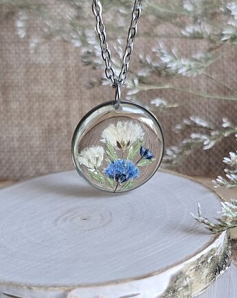 Łąka kwiatowa niebieska zawieszka wisiorek kwiaty żywica, zkwiatem