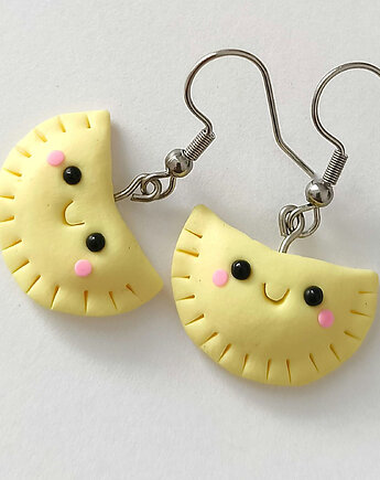 Małe śmieszne kolczyki wiszące pierogi kawaii, OMIFIMO