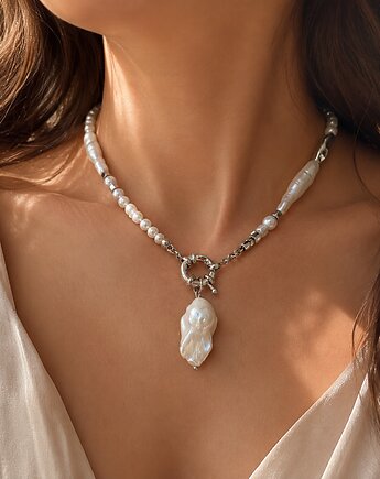 Kolie z perłami, Pracownia Deco