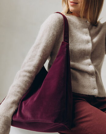 Torba HOBO z weluru tapicerskiego w kolorze BAKŁAŻANOWYM, Karolina Audycka
