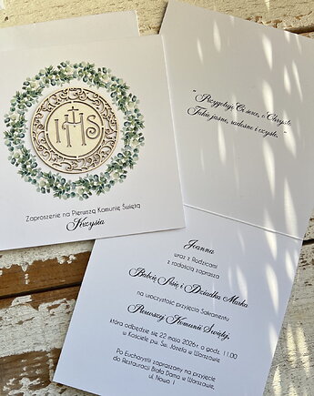 Białe eleganckie zaproszenia komunijne, na komunię ręcznie robione z wiankiem, sorte