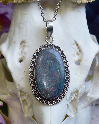 Miedziany posrebrzany wisiorek z rubinem w kyanicie, Spirit Of Copper