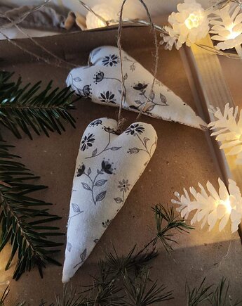 Zawieszki bombki choinkowe serduszka, Zapętlona Nitka