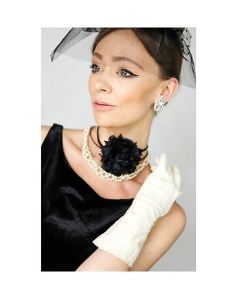 Choker z jedwabiu, Celina Parysów