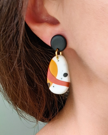 Kolczyki z abstrakcyjnym wzorem, elegancka biżuteria w ciepłych kolorach, Dary Rusałki