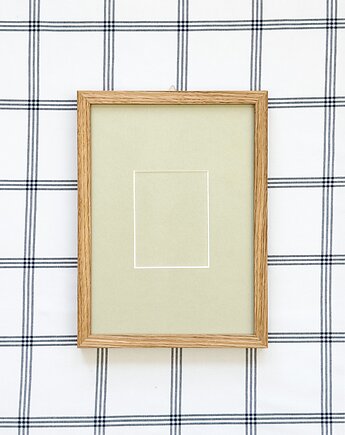 Dębowa ramka A4 z jasnozielonym passe-partout - ręcznie robiona ramka, LittlFrameShop