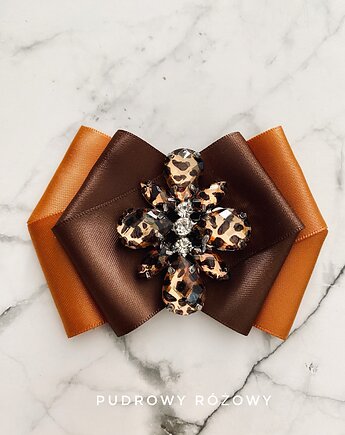 Brosza z ozdobą z panterki Panterka, Pudrowy Różowy