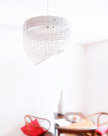 Geometryczna ozdobna biała lampa wisząca Oslo, Barbórka Design
